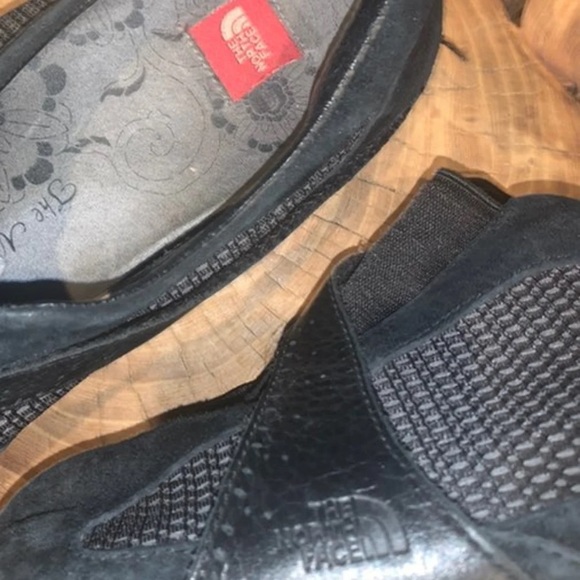 The North Face no lace sneakers 9 - Picture 2 of 4